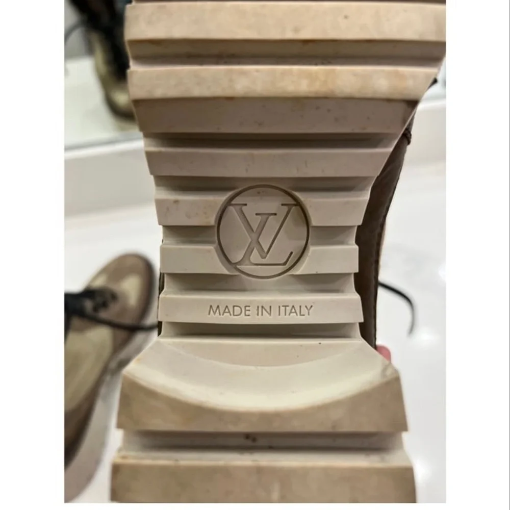 Louis Vuitton Boots - Picture 4 of 6